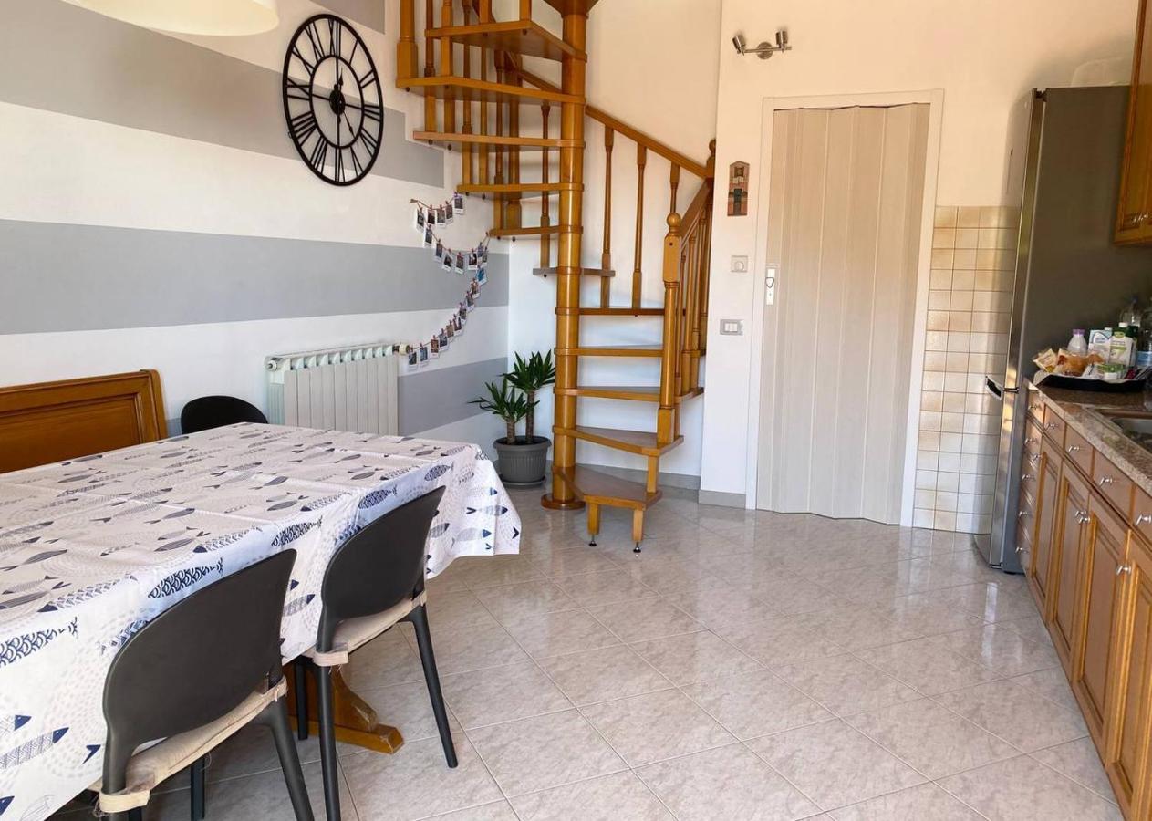 Sunrise Apartament モンテロッソ・アル・マーレ エクステリア 写真